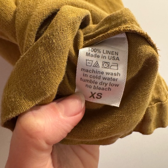 Black Crane Mustard Yellow Linen Top - Picture 3 of 3